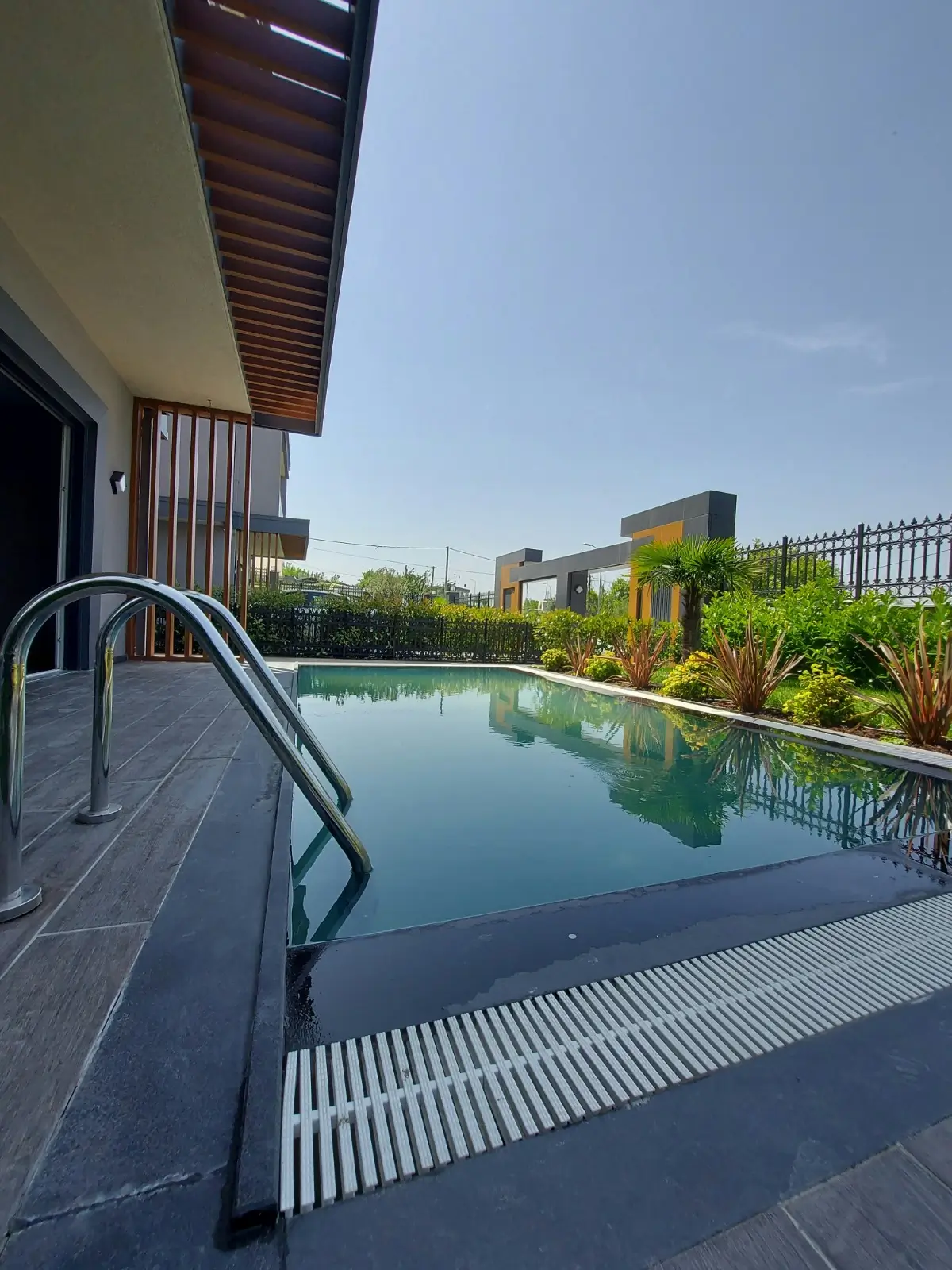 صورة المشروع 10